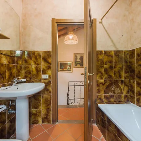 Casa Di Nena By Interhome Tatil Evi Camaiore