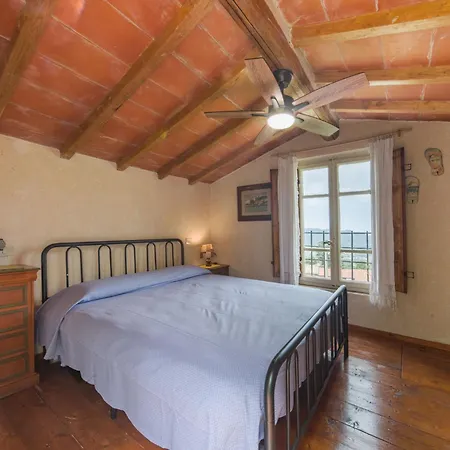 Casa Di Nena By Interhome Camaiore